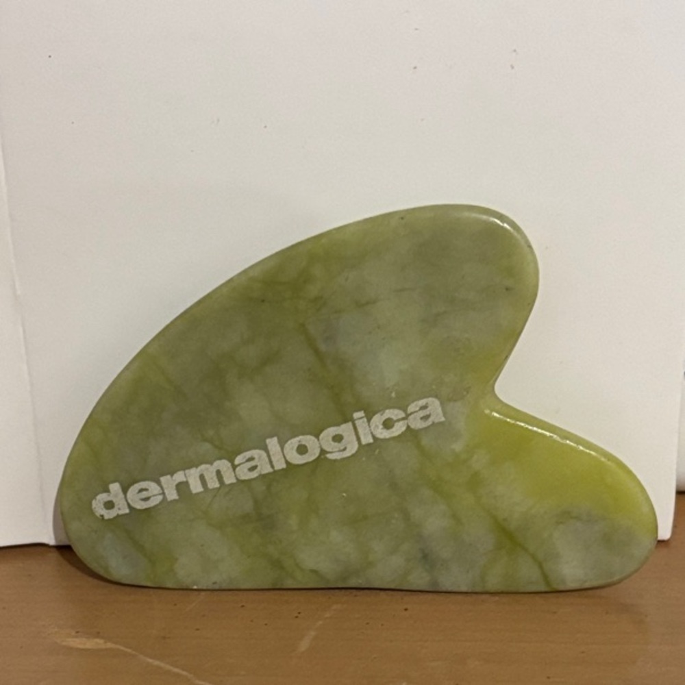 Dermalogica Jade Green Gua Sha Tool